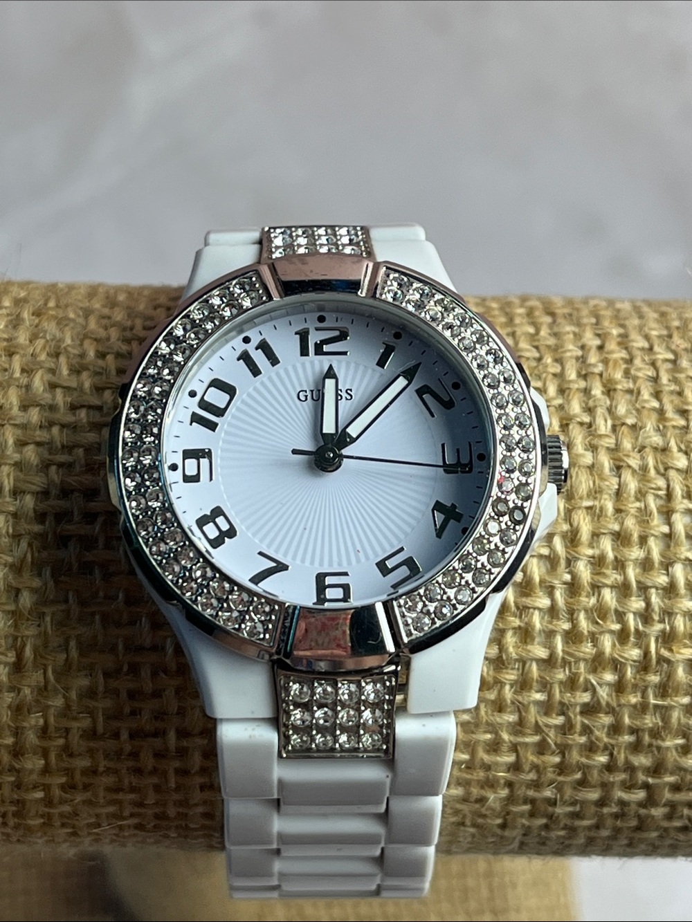 GUESS Waterpro Quartz Wristwatch White Dial Bracelet Silver Analog New Battery